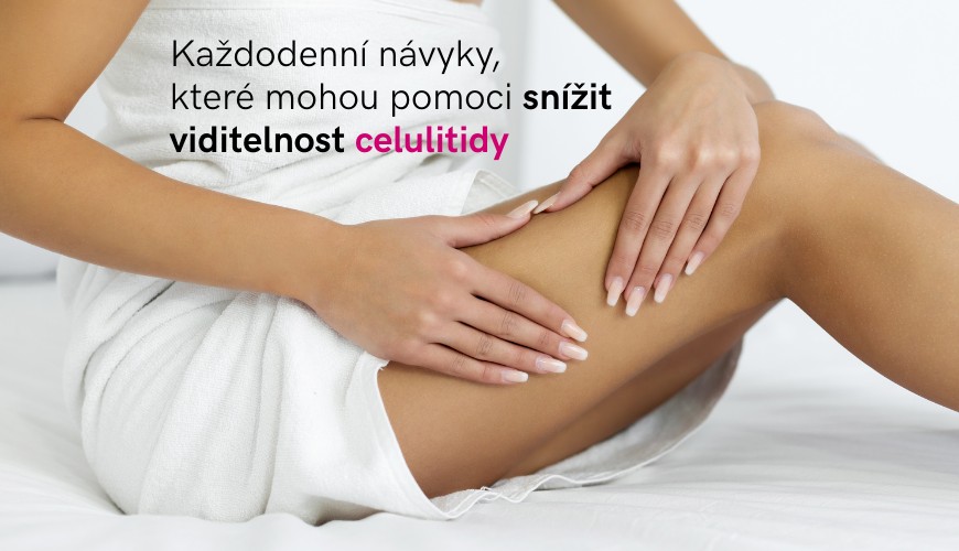Detail stehen a hýždí ženy s jemnou celulitidou, ilustrační foto k článku o snížení viditelnosti celulitidy.